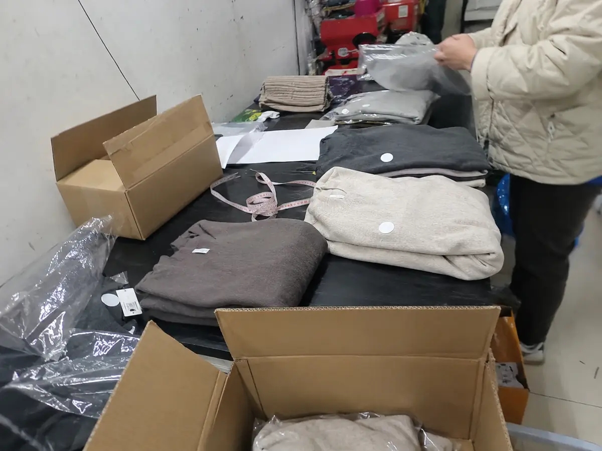 Small batch clothing manufacturer, shoes, and bags wholesale sourcing from China visual